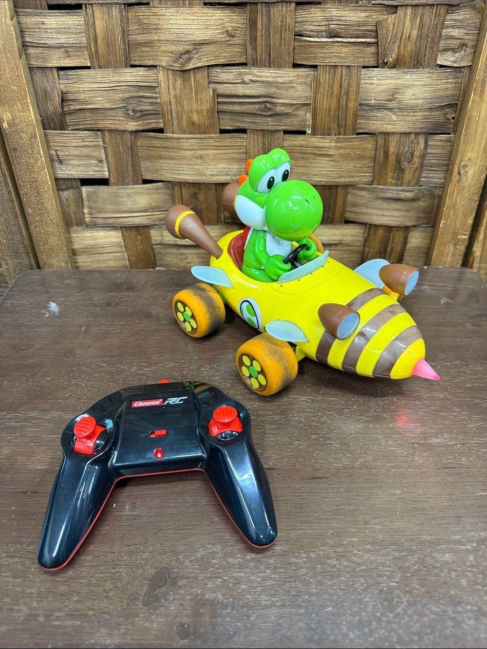 Mario Kart Carrera RC 2.4 GHz Ready To Run Bumble Yoshi With Controller